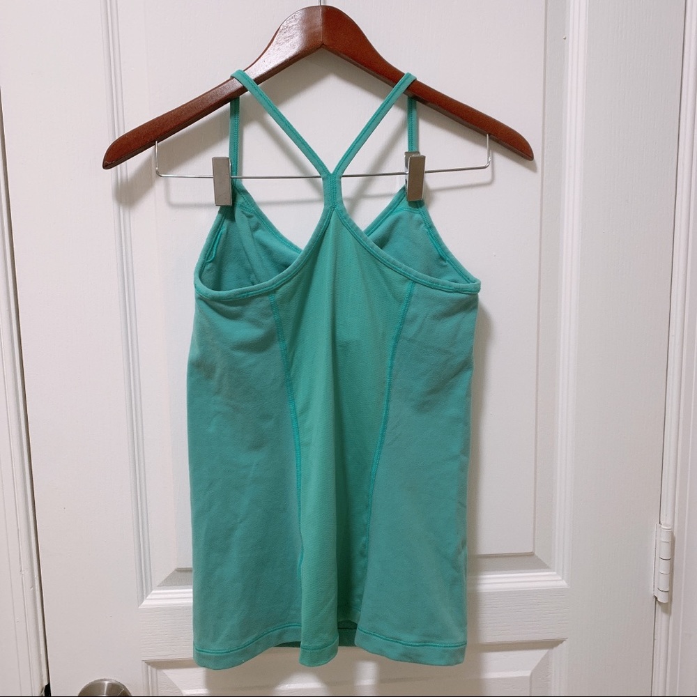 Nike top - Picture 2 of 3